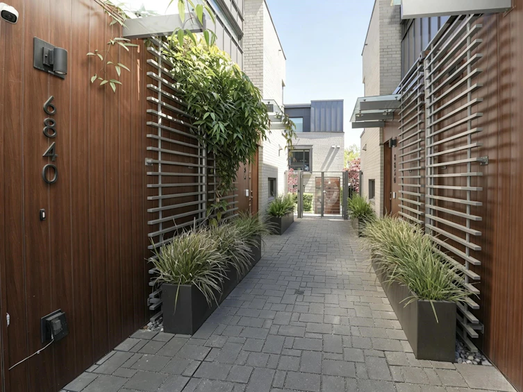 6840 Oak Street, Vancouver, BC, V6P 0K7 - 23