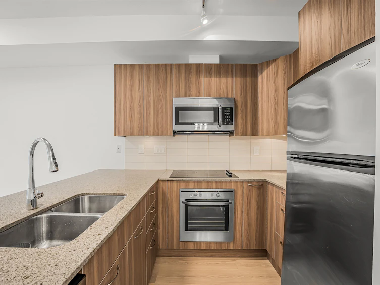 103-13321 102a Avenue, Surrey, BC, V3T 1P6 - 3