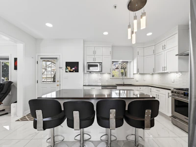 535 E 53rd Avenue - 5