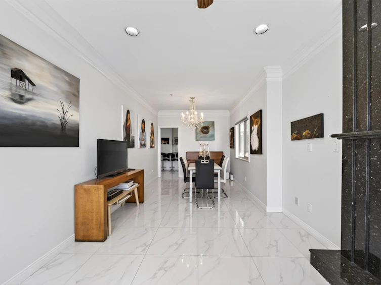 535 E 53rd Avenue, Vancouver, BC, V5X 1J4 - 3