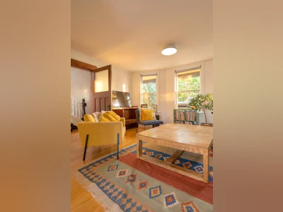 1746 William Street - 5