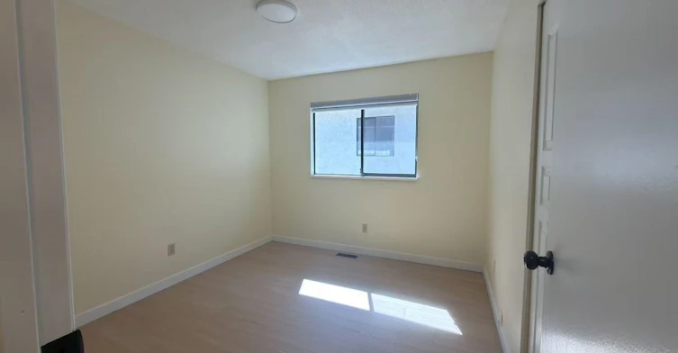 2175 E 54 Avenue, Vancouver, BC, V5P 1Y5 - 10