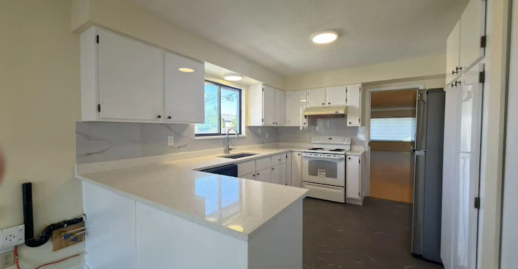 2175 E 54 Avenue, Vancouver, BC, V5P 1Y5