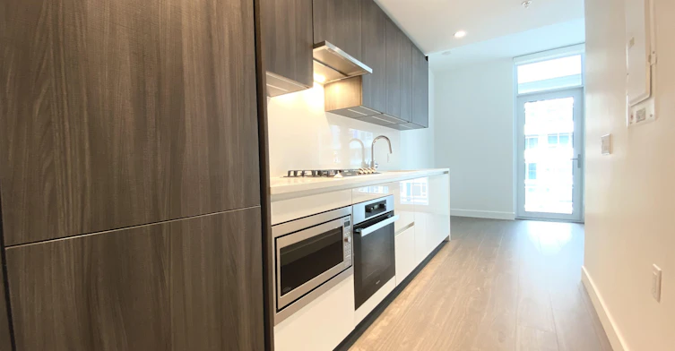 10xx-6320 No 3 Road, Richmond, BC, V6Y 0L5