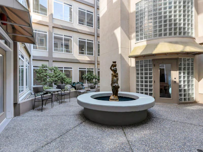 304-45700 Wellington Avenue - 4