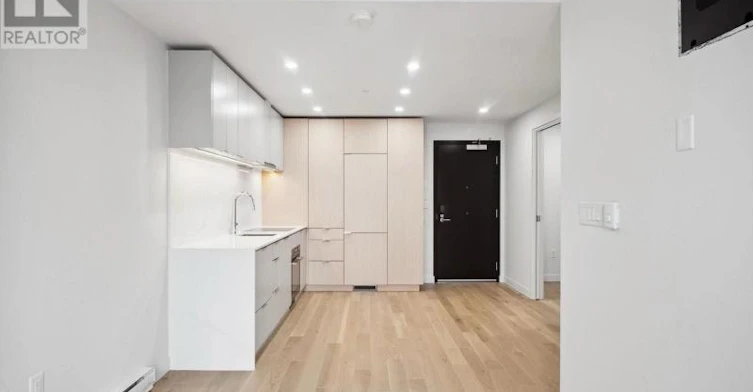 502-239 Keefer Street, Vancouver, BC, V6A 1X6 - 5