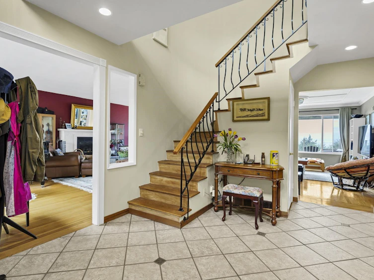 4582 Woodgreen Court, West Vancouver, BC, V7S 2V7 - 5