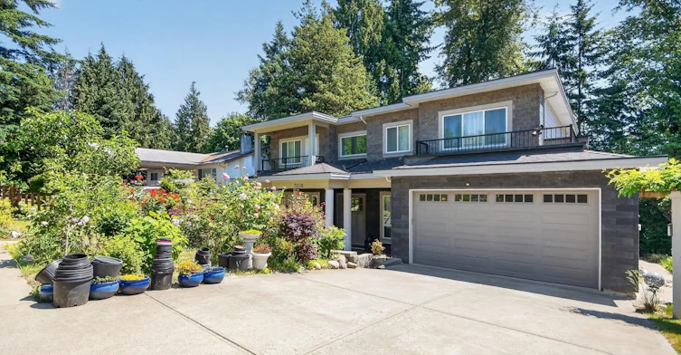 Main-7038 Fielding Court, Burnaby, BC, V5A 1Y5