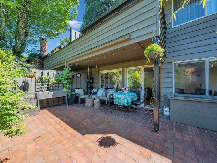 207-235 Keith Road, West Vancouver, BC, V7T 1L5 - 11