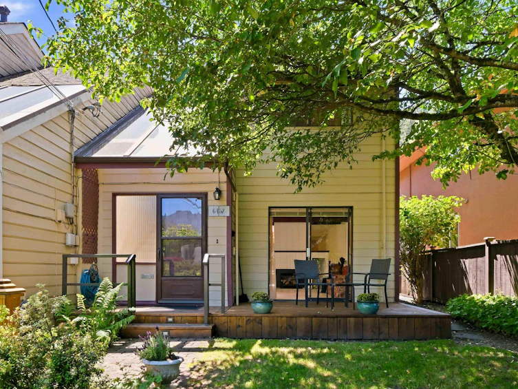 6432 Douglas Street, West Vancouver, BC, V7W 2G2