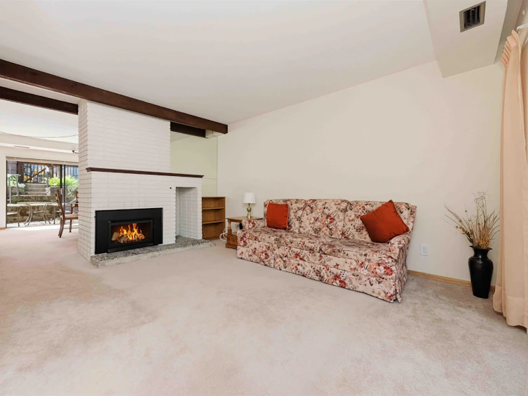 6432 Douglas Street, West Vancouver, BC, V7W 2G2 - 4