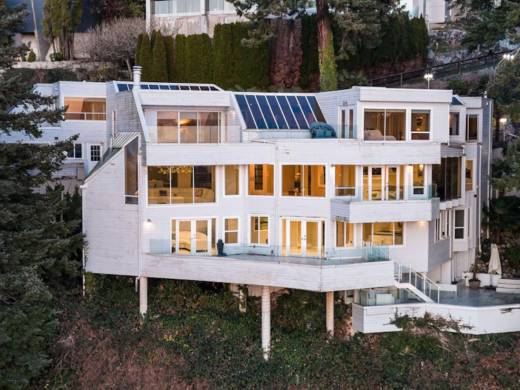 5530 Parthenon Place, West Vancouver, BC, V7W 2V7