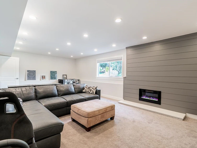 1616 Eastern Drive, Port Coquitlam, BC, V3C 2T3 - 20