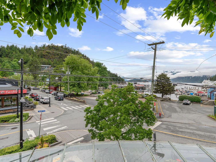 205-6688 Royal Avenue, West Vancouver, BC, V7W 2B9 - 18
