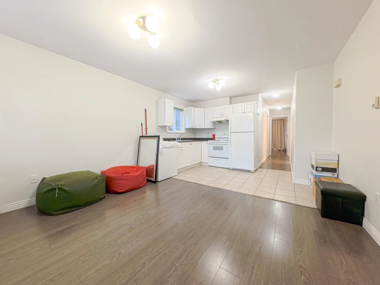 552 E 50th Avenue, Vancouver, BC, V5X 1B2 - 16