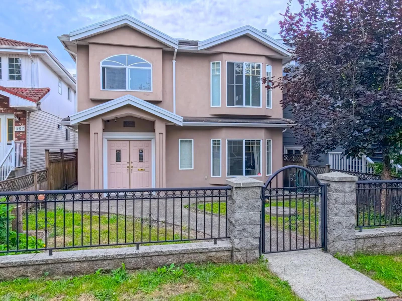 552 E 50th Avenue, Vancouver BC V5X 1B2