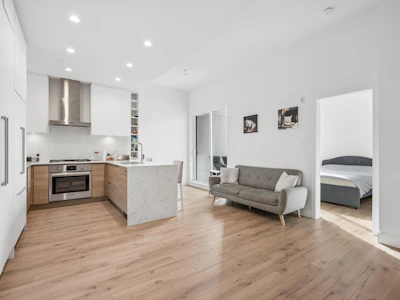 626-3131 Murray Street - 5