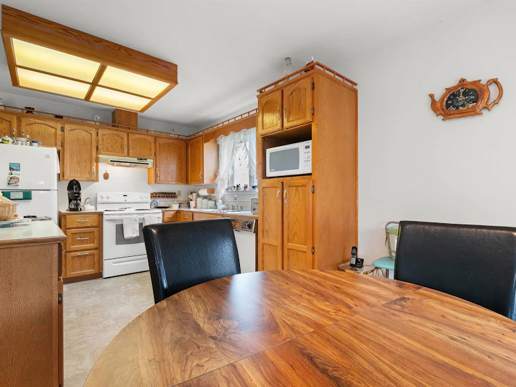 6942 Coach Lamp Drive, Chilliwack, BC, V2R 2X6 - 13