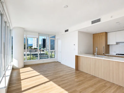 1004-9675 King George Highway - 2