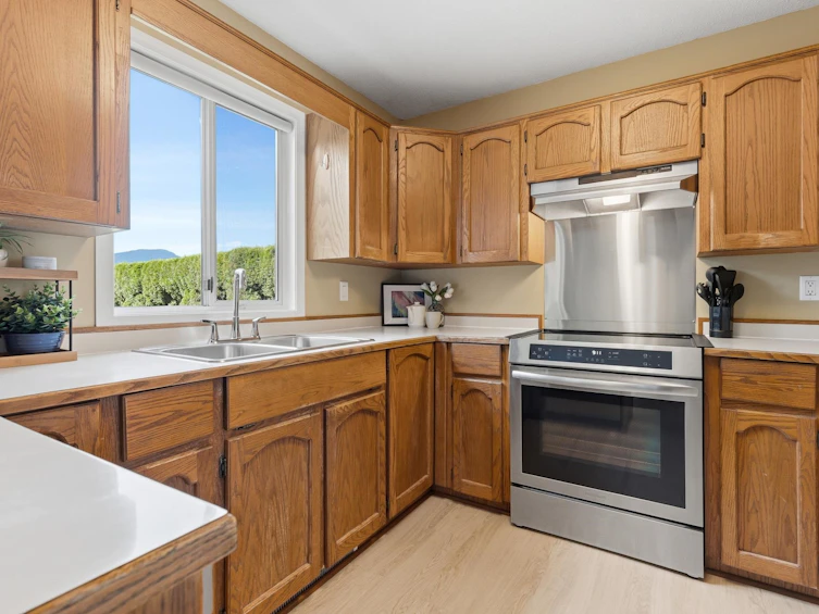 45260 Bluejay Avenue, Chilliwack, BC, V2R 2V2 - 12