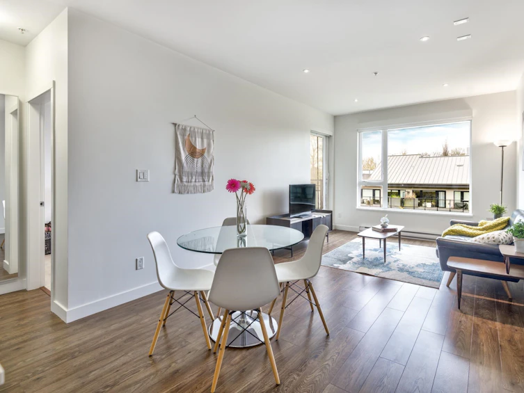 402-1061 Marine Drive, North Vancouver, BC, V7P 1S6 - 7