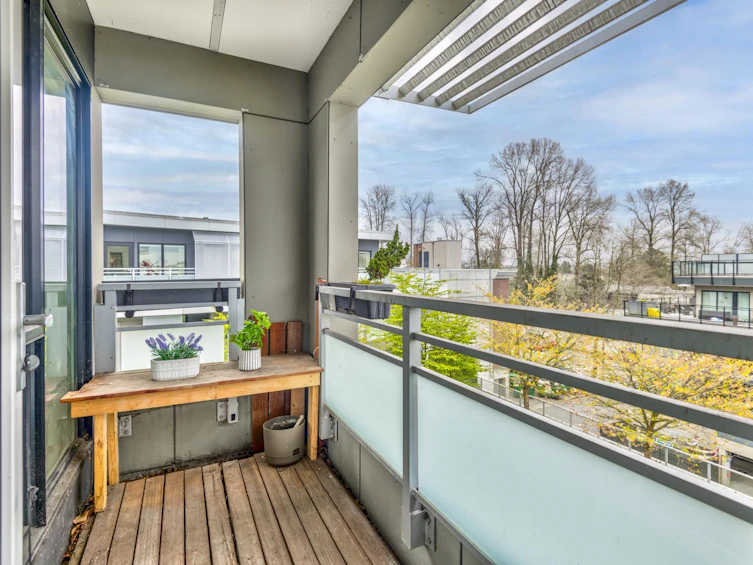 402-1061 Marine Drive, North Vancouver, BC, V7P 1S6 - 13