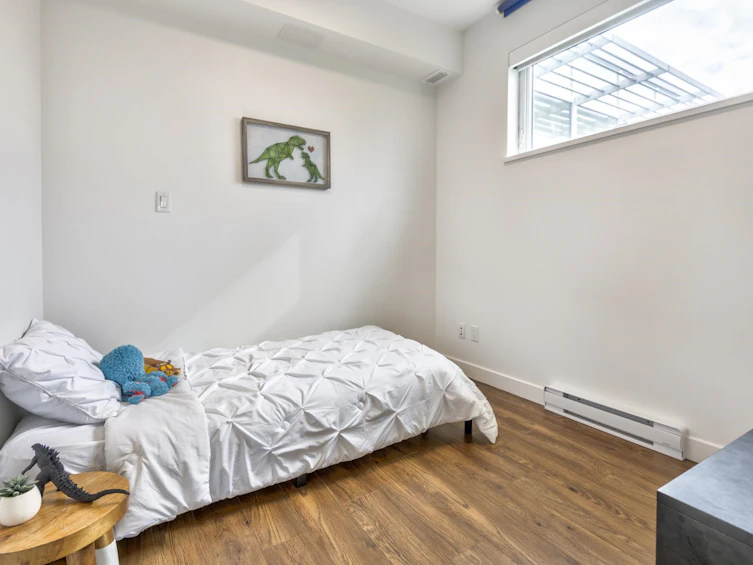 402-1061 Marine Drive, North Vancouver, BC, V7P 1S6 - 20