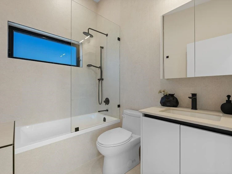 504 E 5th Street, North Vancouver, BC, V7L 1M4 - 35