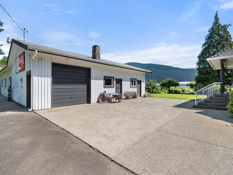 4730 Boundary Road, Chilliwack, BC, V2R 5J3 - 4
