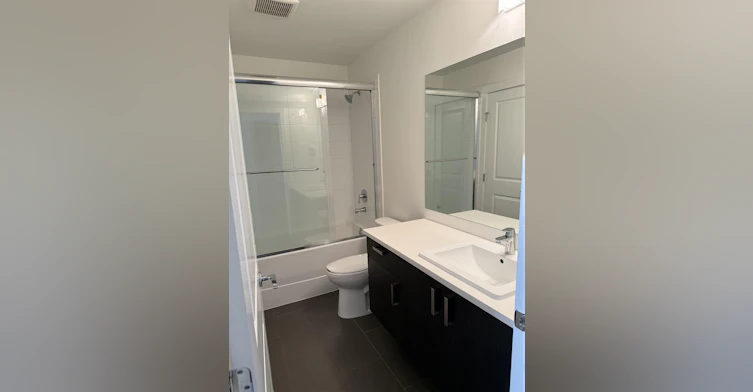 308-15848 Fraser Highway, Surrey, BC, V4N 6X6 - 4