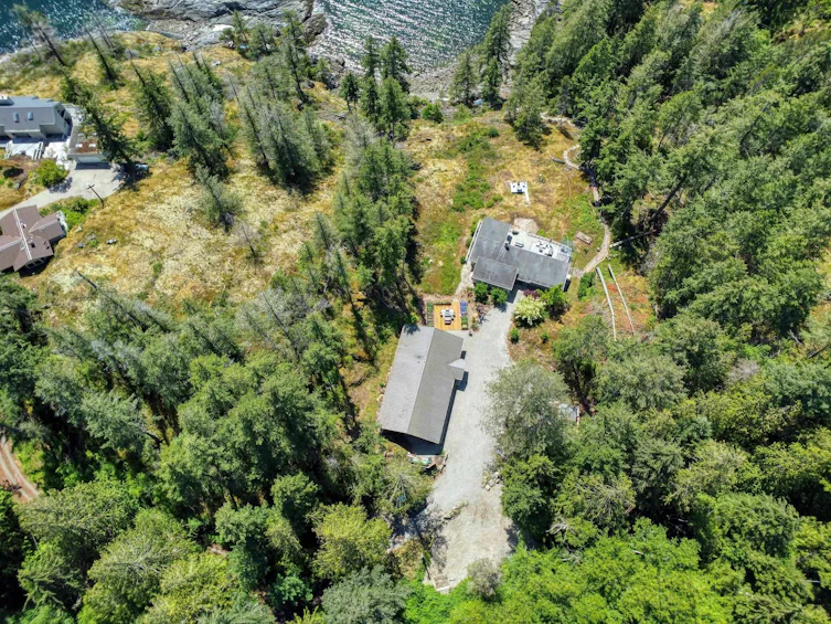 10991--10993 Sunshine Coast Highway, Pender Harbour Egmont, BC, V7Z 1B8 - 10
