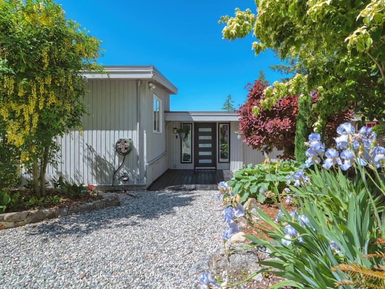 10991--10993 Sunshine Coast Highway, Pender Harbour Egmont, BC, V7Z 1B8 - 7