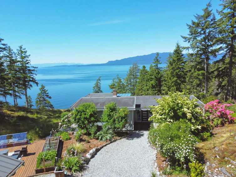 10991--10993 Sunshine Coast Highway, Pender Harbour Egmont, BC, V7Z 1B8 - 5