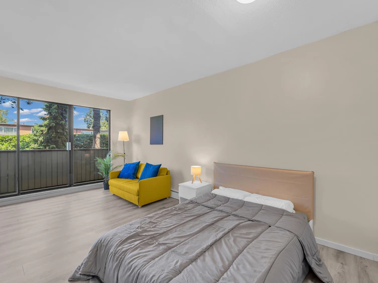 303-1296 W 70th Avenue, Vancouver, BC, V6P 2Y5 - 4