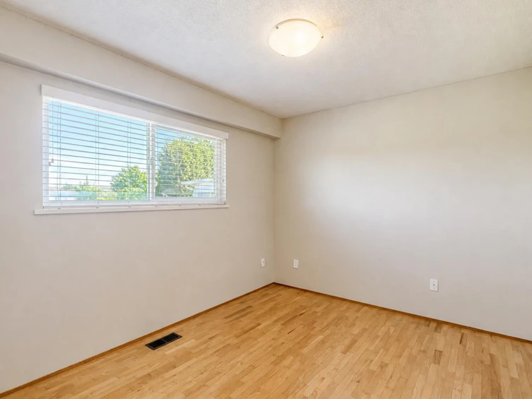 6072 Selma Avenue, Burnaby, BC, V5H 3R2 - 23