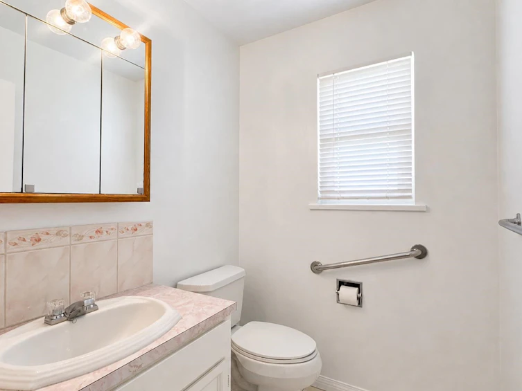 6072 Selma Avenue, Burnaby, BC, V5H 3R2 - 27