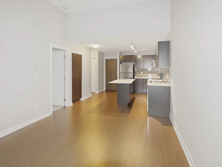 417-13740 75a Avenue, Surrey, BC, V3W 0E8 - 3