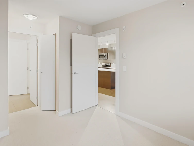 417-13740 75a Avenue, Surrey, BC, V3W 0E8 - 8