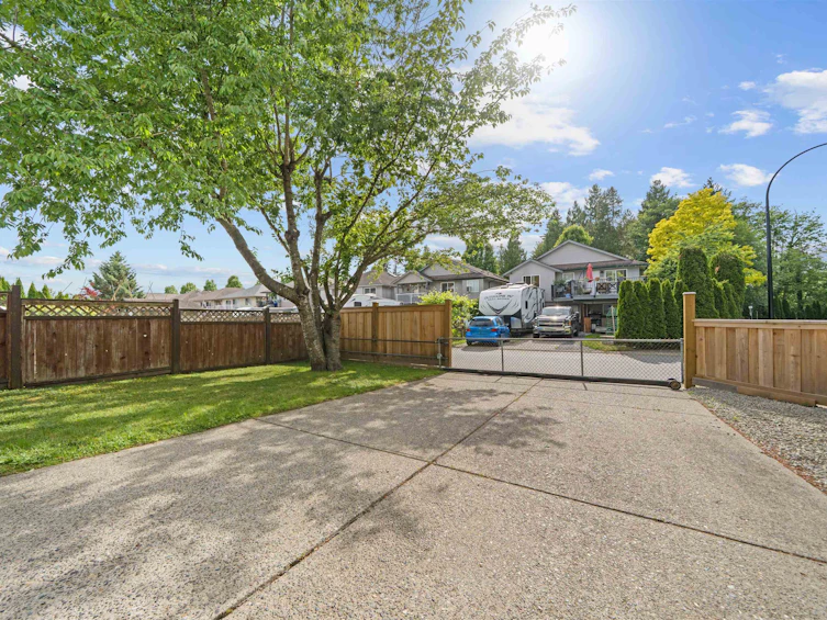 11597 240 Street, Maple Ridge, BC, V2W 1A3 - 34