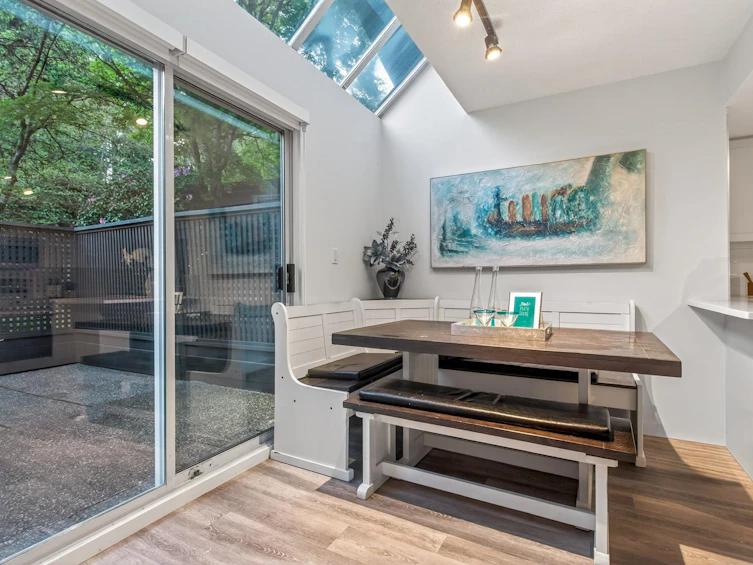 8218 Forest Grove Drive, Burnaby, BC, V5A 4G9 - 18