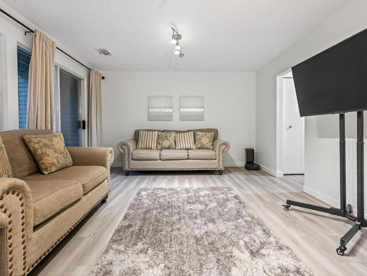 8218 Forest Grove Drive, Burnaby, BC, V5A 4G9 - 29