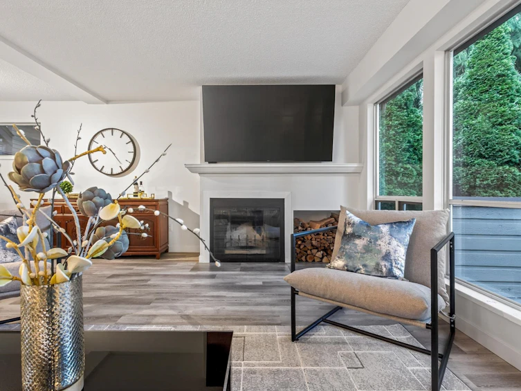 8218 Forest Grove Drive, Burnaby, BC, V5A 4G9 - 3