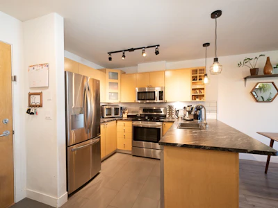 312-3136 St Johns Street - 3