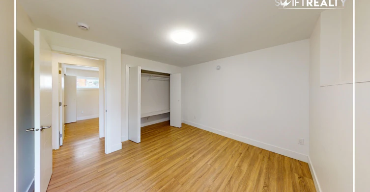 LL-819 Prospect Avenue, North Vancouver, BC, V7R 2M2 - 12