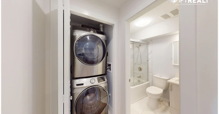 LL-819 Prospect Avenue, North Vancouver, BC, V7R 2M2 - 14
