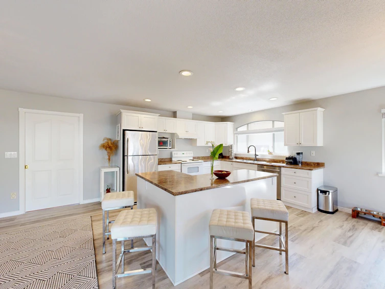 3311 Rakanna Place, Coquitlam, BC, V3E 3B2 - 7