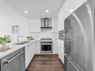 1304-518 Clarke Road - 5