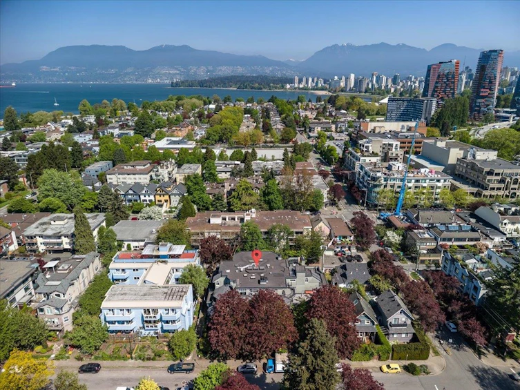 207-1925 W 2nd Avenue, Vancouver, BC, V6J 1J2 - 25