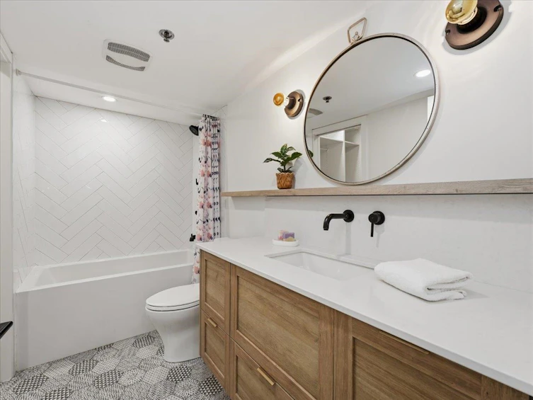 207-1925 W 2nd Avenue, Vancouver, BC, V6J 1J2 - 19