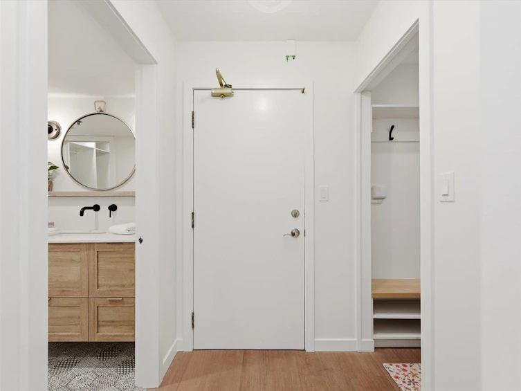207-1925 W 2nd Avenue, Vancouver, BC, V6J 1J2 - 20